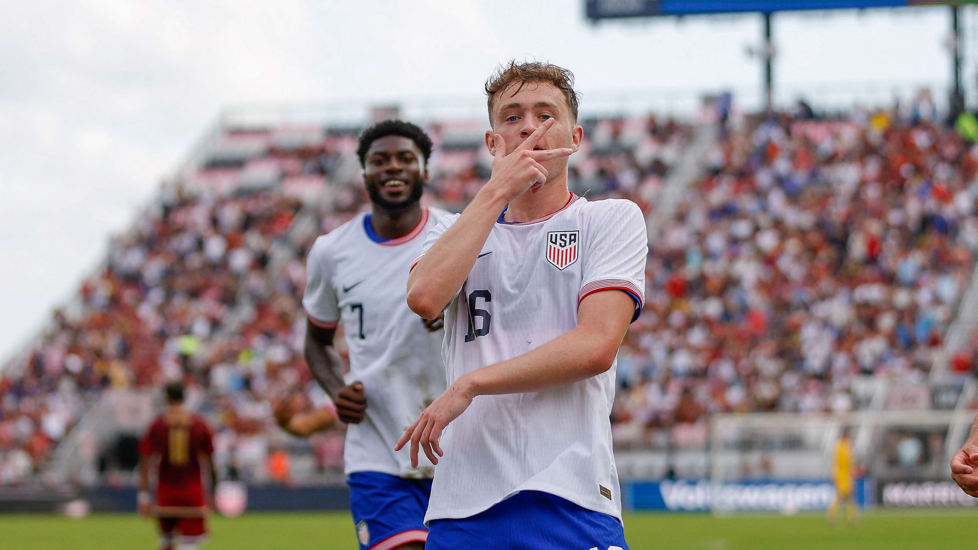 后采访中提 后采访中提